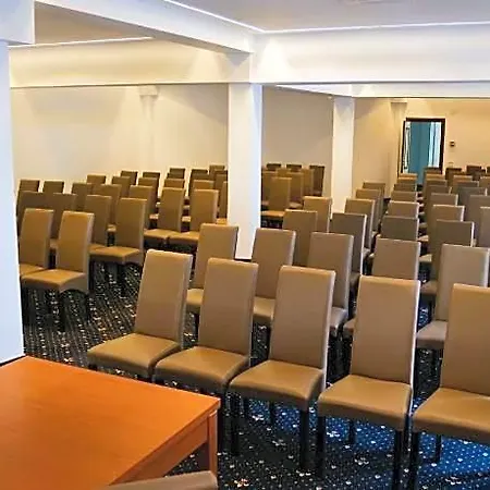 Отель Agora